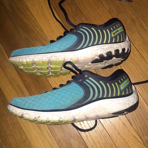 Blue Brooks Running Shoes - Picture 3 of 6